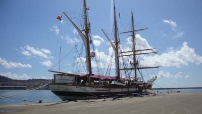  Nemačka: Sudar jedrenjaka i teretnog broda 