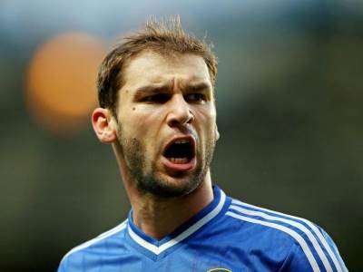  Bane Ivanović hvatao dvojicu igrača za vrat 