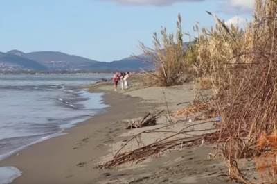  Nestaje Ada Bojana: Bungalovi i mnogi dijelovi plaže pod vodom, rješenja još uvijek nema (FOTO, VIDEO) 