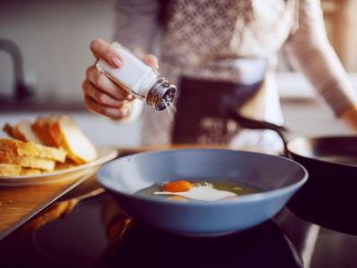  Šta se dešava sa tijelom ako prestanete da unosite so: Niste ni slutili da je ova namirnica toliko bitna! 