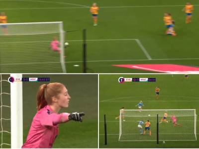  Everton fudbal Sendi Mekiver golman 