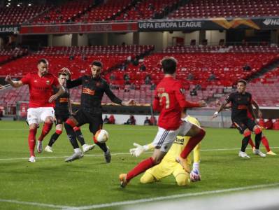  liga-evrope-najbrzi-autogol-petom 