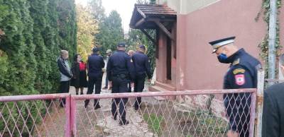  Uz prisustvo velikog broja policajaca: Odgođena deložacija u centru Banjaluke 