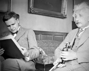  I Ajnštajnov sin je bio genije, ali je skončao sam: "Moj sin je jedini problem koji ostaje bez rješenja" 
