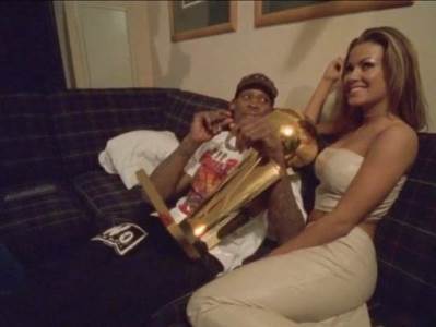  Karmen Elektra i Denis Rodman imali smo seks svuda i na terenu Čikago Bulsa 