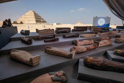 Egiptolozi otvaraju pronađene sarkofage, mumije odlično očuvane 