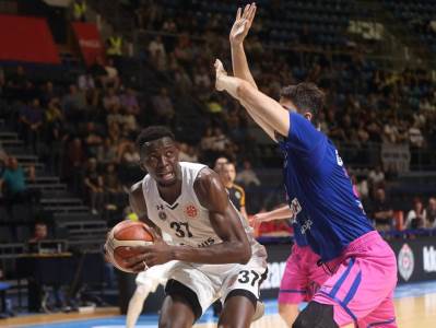  Nije imao mesta u Partizanu, sada dobio NBA ugovor: U Srbiji jedva da je igrao, u Indijani šansa 