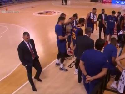  Najspektakularniji tajm-aut koji ćete vidjeti: Šarunas je poludio, a njegova reakcija je neočekivana! (VIDEO) 