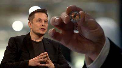  Prvi korak ka besmrtnosti: Ilon Mask traži eksperte koji bi radili na čipu za povezivanje mozga sa kompjuterom! 