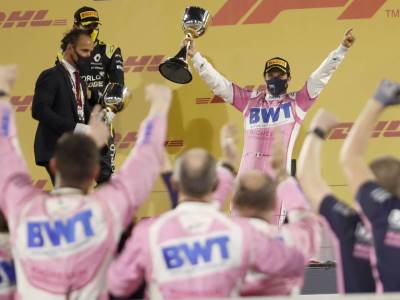  Kad nema Hamiltona, Mercedes se bruka: Meksikanac Peres pobijedio u Sakiru! 