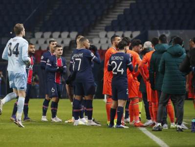  Liga šampiona Pari sen Žermen Bašakšehir sudija rasista 