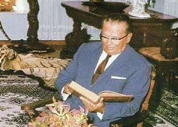  Knjiga o Titu podelila Nemačku: Jedna strana ga opisuje kao sveca, a druga kao brutalnog diktatora 