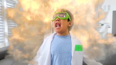  Najplaćenija YouTube zvezda: Klinac od 9 godina tokom 2020. zaradio preko 230 MILIONA DOLARA! 