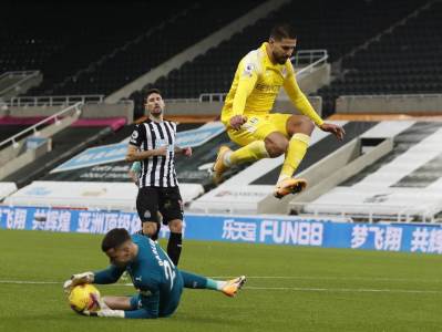  Njukasl - Fulam 1:1 Premijer liga 14. kolo 