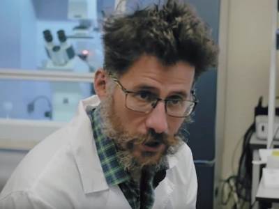  Misteriozna smrt ruskog naučnika: Radio na vakcini protiv korone, nađen mrtav nakon pada s 14. sprata! 