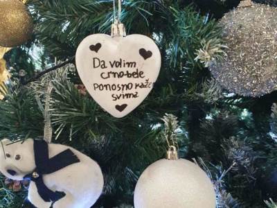  Partizan se hvali crno-belim jelkama: Akcija uspela, praznici u klupskim bojama! (GALERIJA) 