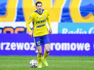  marko-vejinovic-crvena-zvezda-holandija-ado-den-hag 