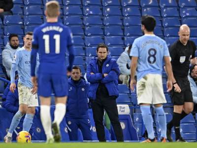  Čelsi - Mančester siti blamaža korner zastavica Timo Verner 