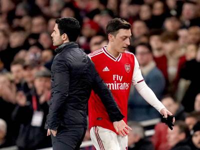  mesut-ozil-arsenal-fenerbahce-transferi-slobodan-igrac-raskid-ugovora 