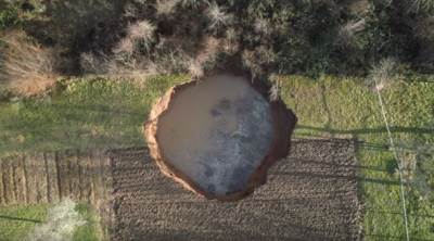  Hrvatska: Rupe u zemlji nakon potresa opasnost su za stanovništvo 