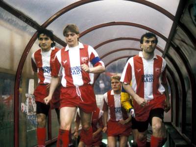  dragan-stojkovic-piksi-u-zvezdi-dragan-kapicic-pozajmio-novac-trcao-do-banke 