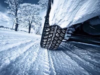  AMS upozorava: Oprez - snijega i poledice ima na većini puteva 