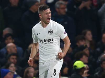  Luka Jović se probio kroz snežnu oluju Gladan je fudbala, ništa ga neće sprečiti da zaigra za vikend 