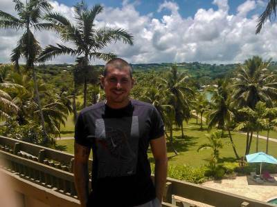  Počeo u Zvezdi s Matićem, završio usred uragana u Tihom okeanu Filmska priča srpskog fudbalera MONDO 