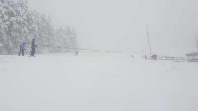  Horor na srpskom skijalištu: Sajla ski lifta povukla djevojčici (7) šal, otac je spasio da se ne uguši! 