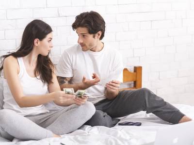  Novac je glavni uzrok problema u braku: Da li je bolje da svako ima svoj štek ili da je novac zajednički? 