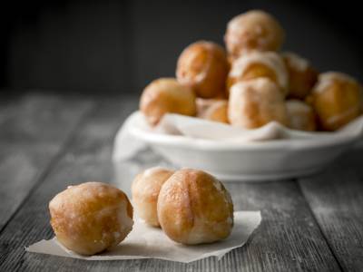 Brze krofnice od samo tri sastojka: Recept za kojim su žene poludjele! 