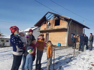  Miloševićima potrebna pomoć: Šestoro mališana bez krova nad glavom 