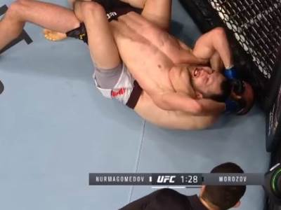  Još jedan Nurmagomedov koji fantastično davi: Habibov brat debitovao pobedom! (VIDEO) 