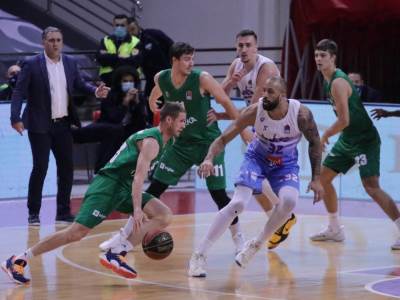  Dragan Bajić srećan zbog sjajnog drugog poluvremena i preokreta: Utakmica se igra 40 minuta (VIDEO) 