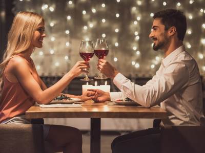  U kom znaku vam je mjesec i šta to znači: Presudno je za ljubavne veze - ko voli romantiku, a kome su važnije pare 