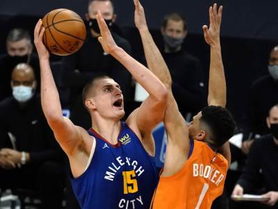  Nikola Jokić dabl-dabl preokret Finiks Denver 126:130 