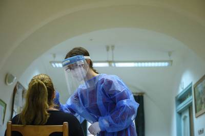  Novi soj korone otkriven u Srbiji: Putnica iz Londona donijela mutirani virus 