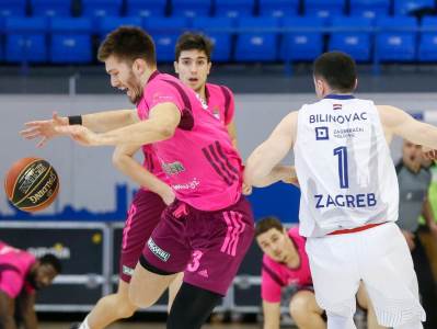  mega-cibona-72-71-roko-prkacin-josip-bilinovac-trojka-preko-celog-terena 