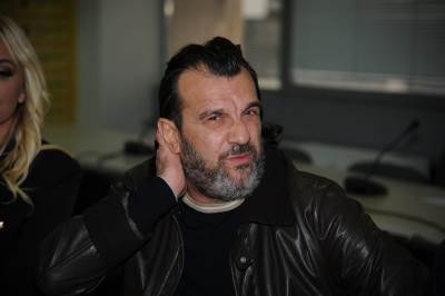  Priveden Aca Lukac: Pjevač u stanici, bježao od policije? 