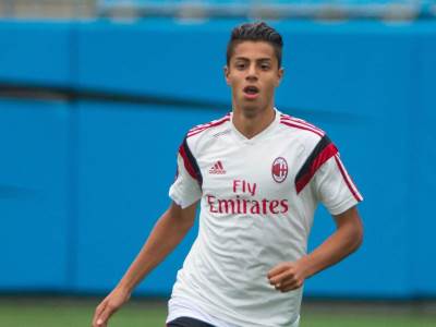  hakim-mastur-veliki-talenat-najveca-nada-svetskog-fudbala-ac-milan-propao-karijera-igra-trecu-ligu 