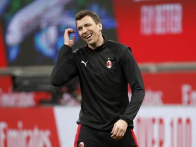  darijo-srna-mario-mandzukic-milan-crvena-zvezda 