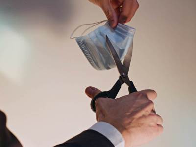  Obrisano više od pola miliona klipova: Lagali o koroni i širili teorije zavjere, slijedi brisanje laži o vakcinama 