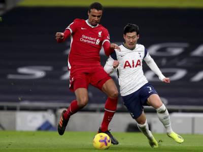  Liverpul opet mora da pravi top štopera od drugoligaša Džo Gomez 