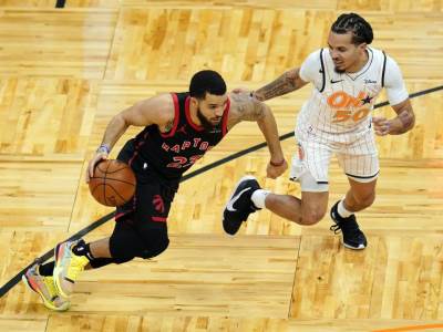  fred-vanvlit-54-poena-toronto-3-rekorda-nba-fransiza-11-trojki-orlando-video 