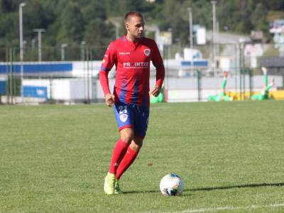  Opcija više u "vezi" Borca: Dejan Bosančić oporavio se od loma ruke  