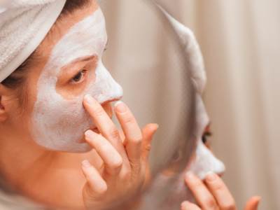  Holivudska maska za lice od pola evra: Osjećaćete se kao diva, a sastojke već imate kod kuće! 