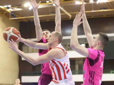  Zvezda osvojila Kup - Davidovac vratio trofej: Crveno-bijeli podigli "Ljevicu" poslije četiri godine! 