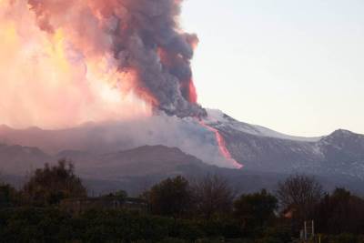  Erupcija Etne na Siciliji 