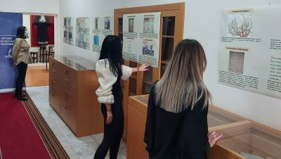  U Zvorniku otvorena izložba "Dok živi jezik, živi i narod" 