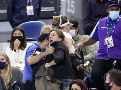  Australijan open Đoković - Medvedev tuča na tribinama 